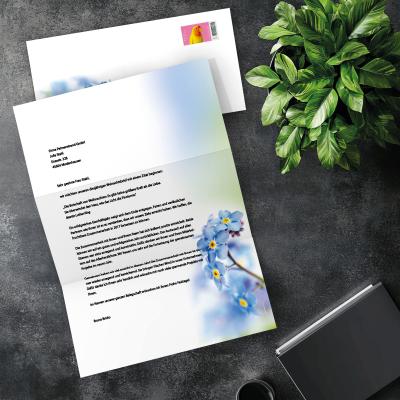 Briefpapier Veilchen DIN A4 florales Motivpapier mit blauen Blüten