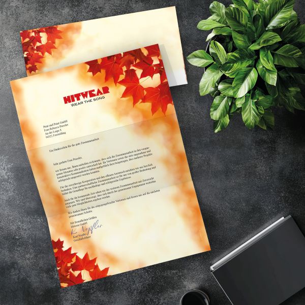 Passender DIN-LANG-Briefumschlag zum Motiv Rote Ahornblätter