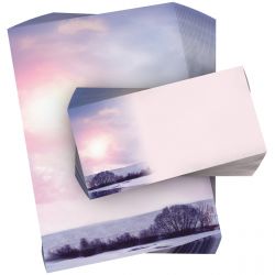 Motivpapier Morgendliche Stille DIN A4 – Sanfte Rosa- und Blautöne über einer stillen Landschaft schaffen eine besonders ruhige Morgenstimmung